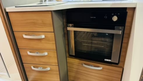 Adria Mobil  – 5p Adria Mobil semi-integrated from 2019