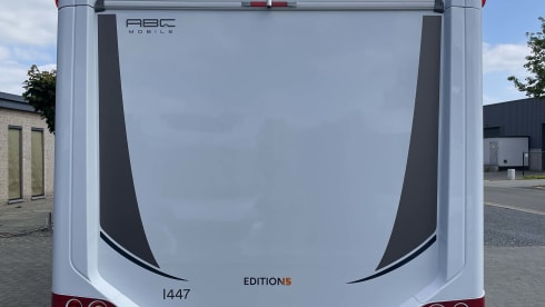Carado I447