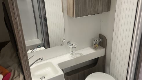 4 berth Benimar semi-integrated from 2021