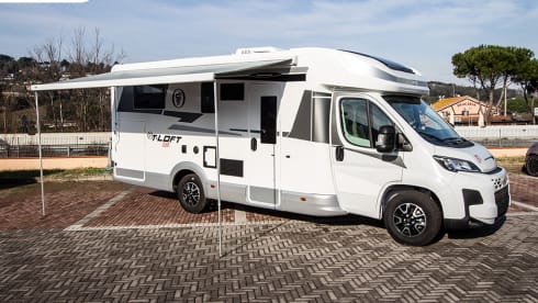 T-Loft 530 – Camper 5 posti Elnagh T-Loft 530 - 7,45 mt.
