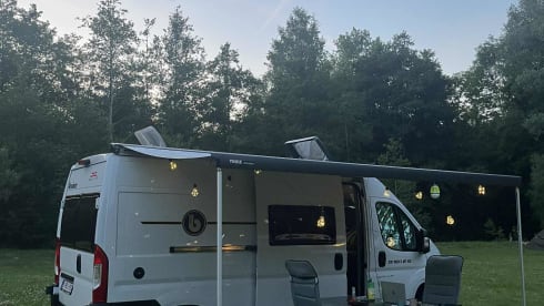 Casa Camino – New - 2-3 person fully equipped Campervan - Casa Camino