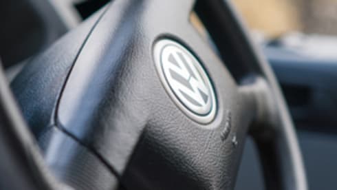 Joshua – 2 berth Volkswagen bus from 2006