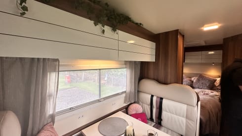 Vanessa – 6 berth Fiat alcove from 2021