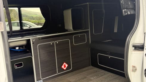 4 Schlafplätze, anderes Wohnmobil aus dem Jahr 2015
