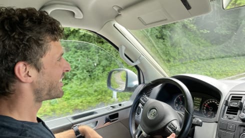 Wali – 4p Volkswagen campervan from 2010