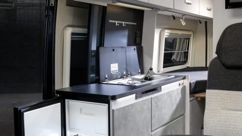 4p Dethleffs bus from 2024
