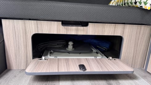 2-person Mercedes-Benz Vito camper van from 2011