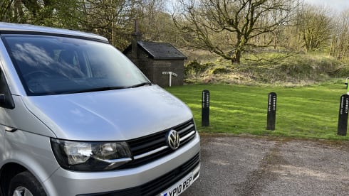 The XPLORER – 4 berth Volkswagen campervan from 2018