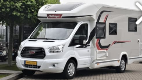 170 pk automaat – Challenger graphite 348 XLB automatic