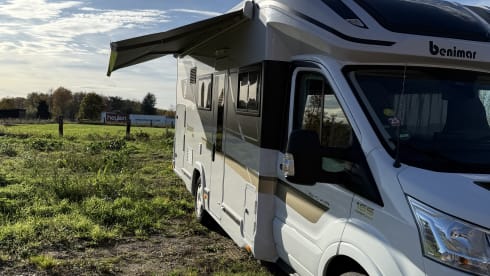 5p Benimar semi-integrated uit 2025