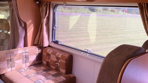 Tony – Your ultimate adventure awaits in our cosy 5-berth motorhome!