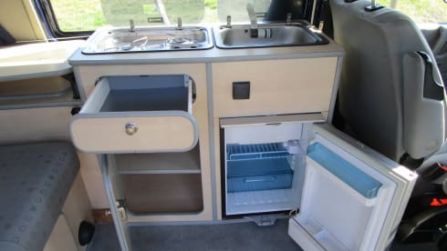 Super nice VW T4 2.5 TDI for a wonderful camper holiday.