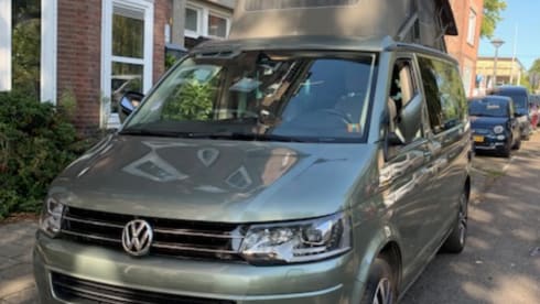 Dani – 4p Volkswagen campervan from 2012