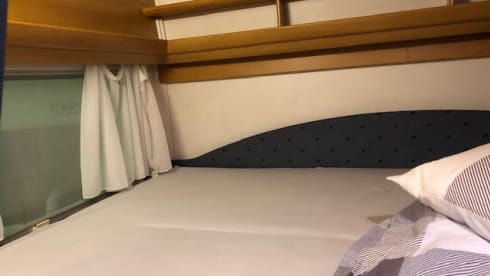 6 persoons hymer – Delicious integral camper (Hymer) with plenty of storage space for 6 people
