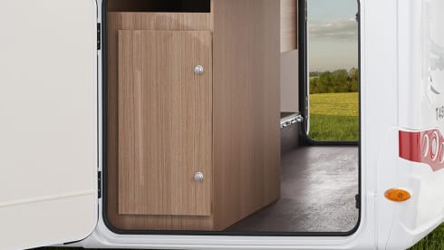Carado T459 Automaat – Experience the freedom! Very spacious luxury - Queen bed - separate shower