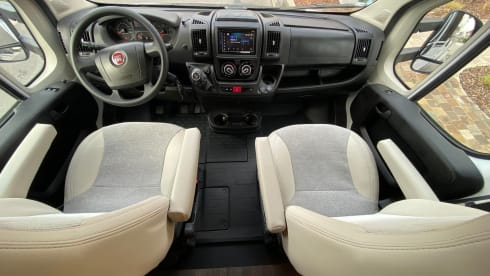 4p Carado semi-integrated uit 2020