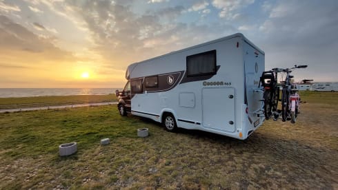 Cocoon 463 – 4p Benimar semi-integrated uit 2024