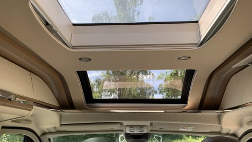 Malibu – Malibu Van 640 LE charming GT sky view
