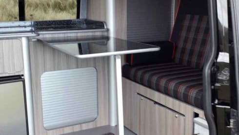 flora  – Flora the adventure campervan