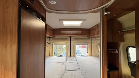 Lili & Otto – Campervan 2p