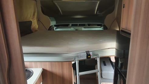 Ford Chausson EB 718