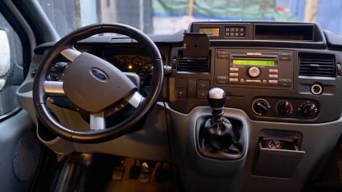Practical and comfortable Ford Nugget with high roof