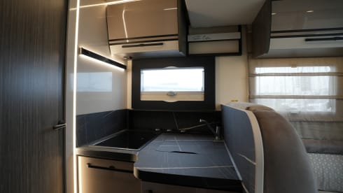 Silver Edition – 4p McLouis semi-integrated uit 2026