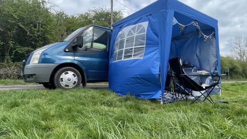 Peggy Blue – 3 berth Ford campervan conversion