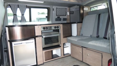 Dolly the Campervan – Dolly the Campervan – Compact Adventure VW Near Glasgow