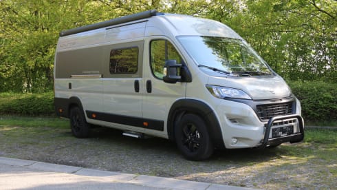 Tourne Tourne – 4p Peugeot campervan uit 2023