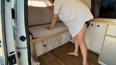 kampr – Converted Volkswagen campervan from 2021 (2p + child)