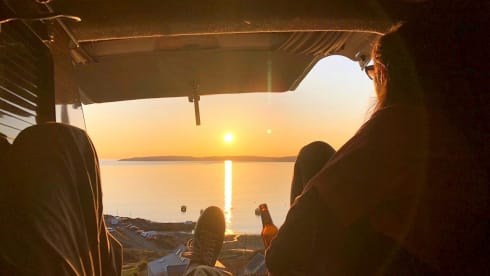 Mindy - 4 berth Volkswagen campervan from 2018