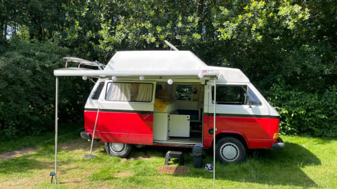 Pokey – 2p Volkswagen campervan from 1981