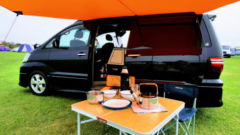 A Beautiful Escape – Luxury Automatic Toyota 4 berth, 5 seat, insurance included