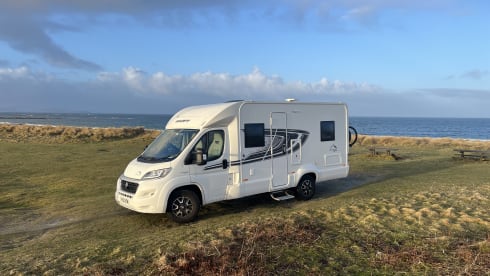 Swift Edge 464 XTW – Up to 4 berth Swift Edge XTW
