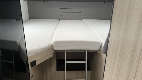 Jimmy – Super camper with lifting bed and length beds