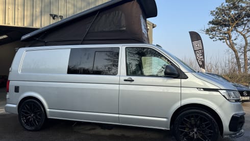 VW Transport Camper LWB 2021 – 4 berth Volkswagen campervan from 2021 LWB