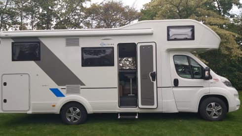 Very spacious family mobile home (11-2018) 4 to 6 sleeping places 