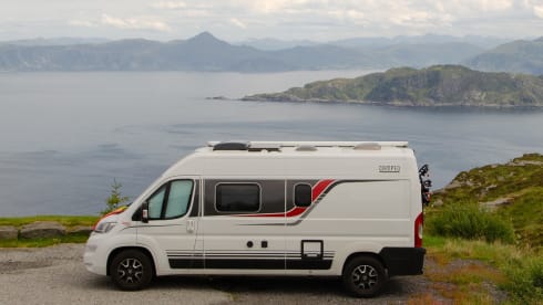 Dan the campervan – 2-person Off Grid - Bürstner 