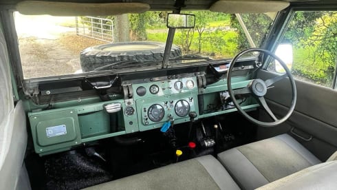 The Northumbrian Rover – 4 berth Land Rover rooftop from 1967