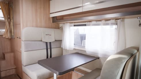 Camper Citroën Siena - 6 people