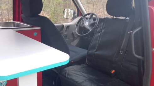 Red Rider – 2p Volkswagen campervan from 2000