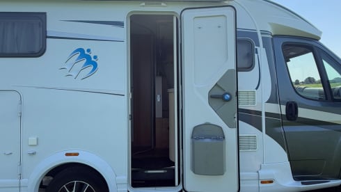 🚐 De Vrijbuiter – Super strakke , complete Fiat semi-integrated 2017