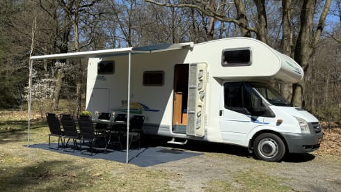 6p Chausson Flash 07 (air conditioning, TV, Apple CarPlay)