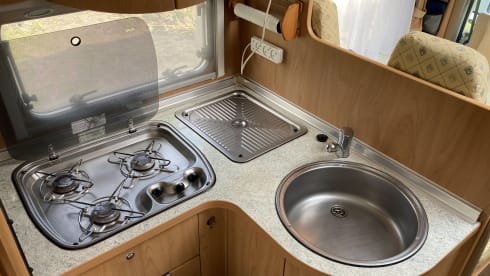 4p Bürstner semi-integrated uit 2005