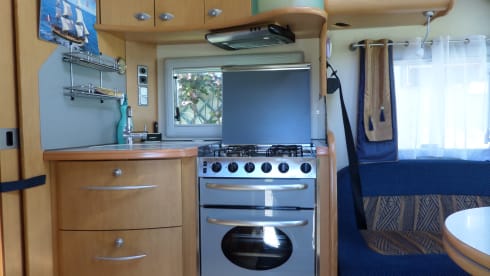 CAMPING CAR MERCEDES PILOT INTEGRAL BVA 4 PLACES