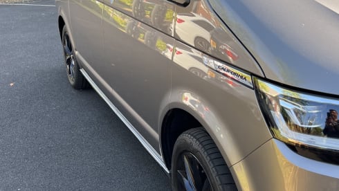 Oti – 4 berth Volkswagen campervan from 2022