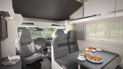 HSN – Swift semi-geïntegreerde camper met 5 slaapplaatsen vanaf 2025