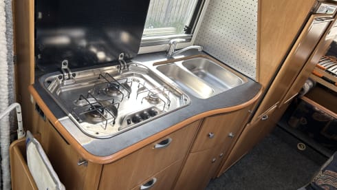 Hymer b644 – 6p Hymer integrated uit 1998