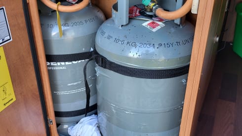 CamperTonFranka – 2p Carthago bus from 2017